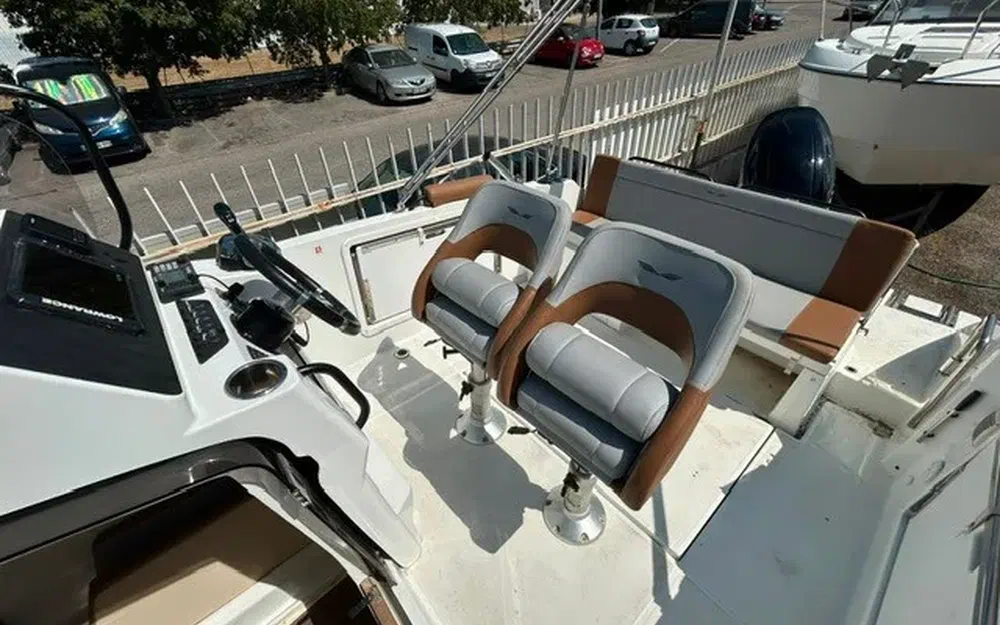 slider 5 Beneteau Flyer 7 SPACEdeck