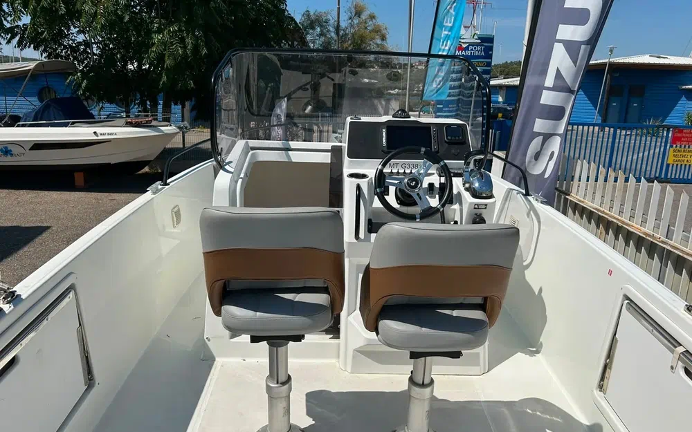 slider 6 Beneteau Flyer 7 SPACEdeck