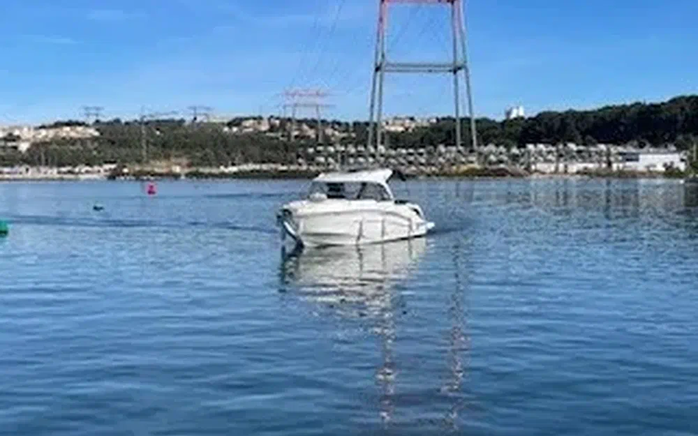 slider 5 Beneteau Antares 7 OB