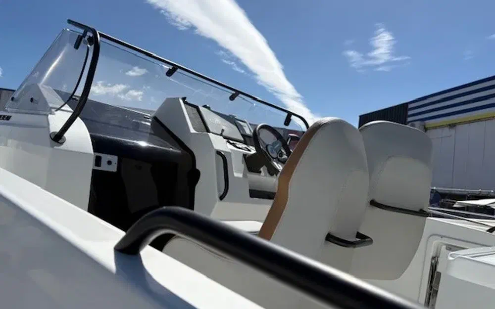 slider 2 Beneteau Flyer 8 SUNdeck V2