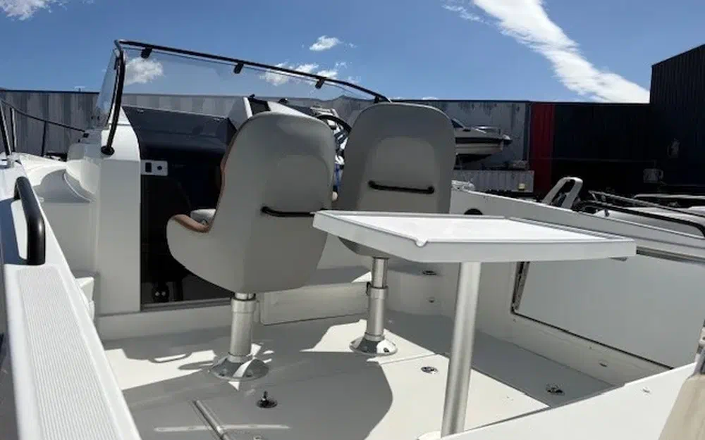 slider 3 Beneteau Flyer 8 SUNdeck V2