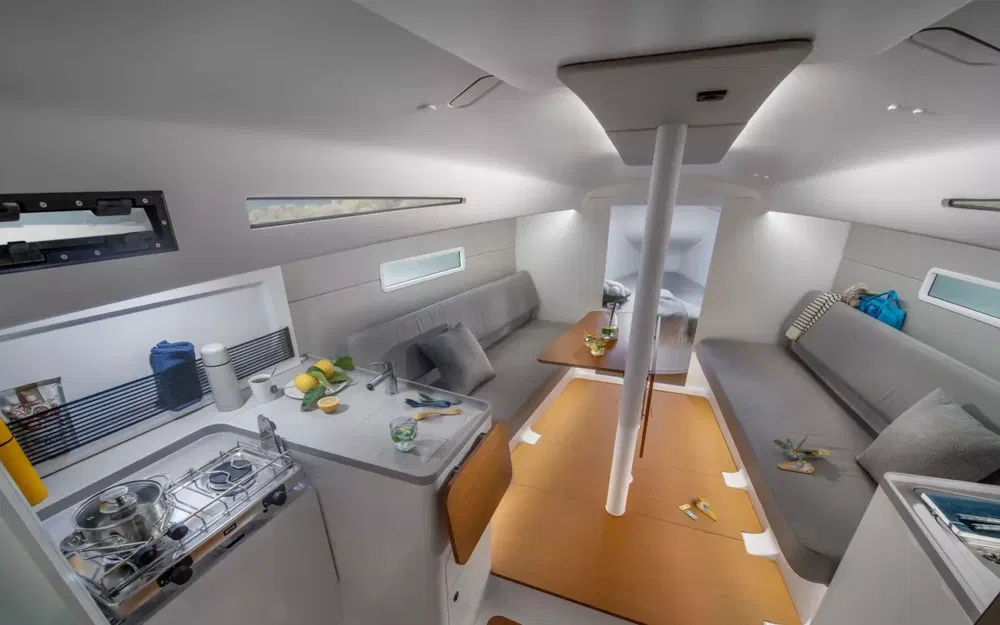 slider 6 Beneteau First 30