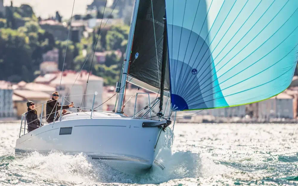 slider 0 Beneteau First 30