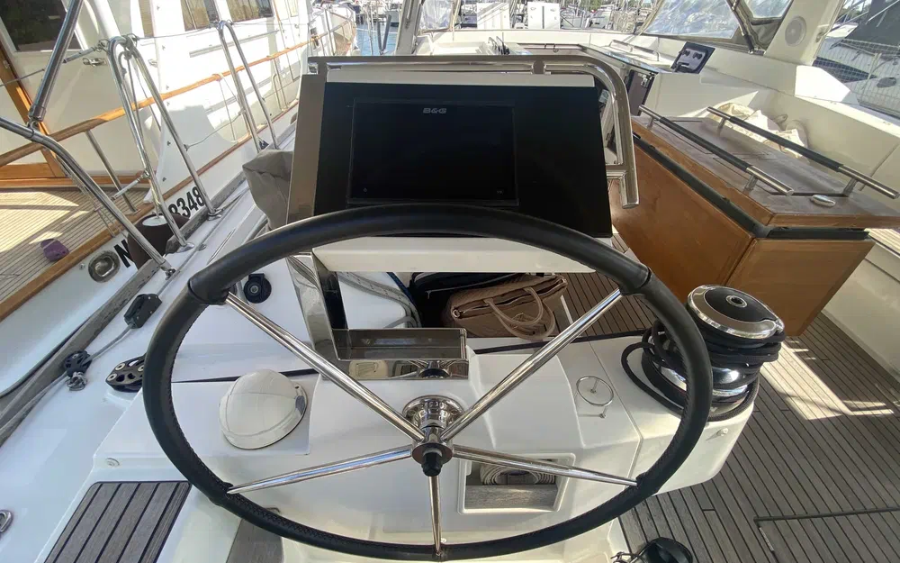 slider 5 Beneteau Oceanis 55