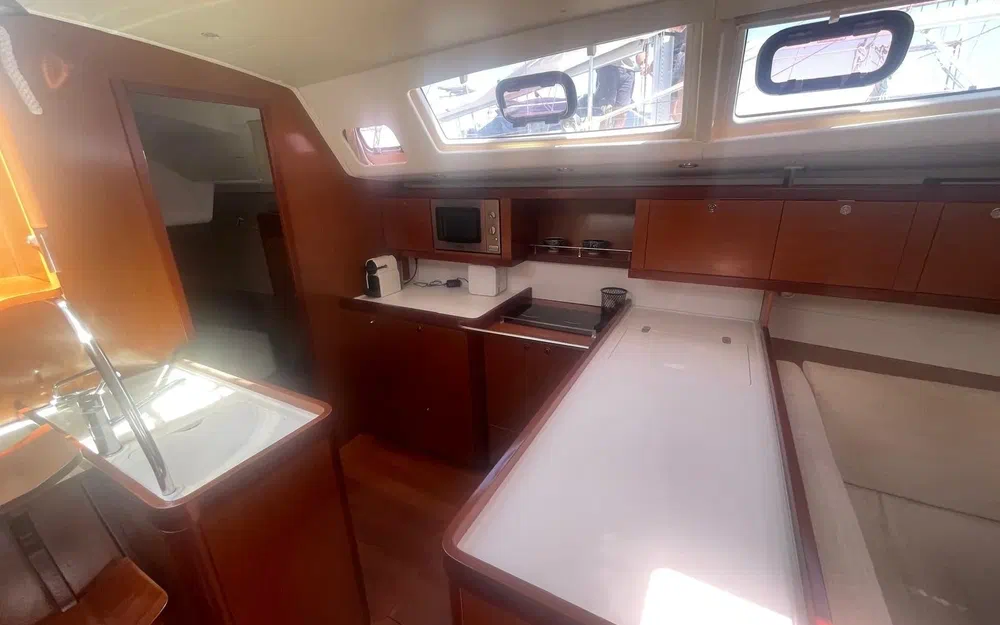 slider 9 Beneteau Oceanis 54