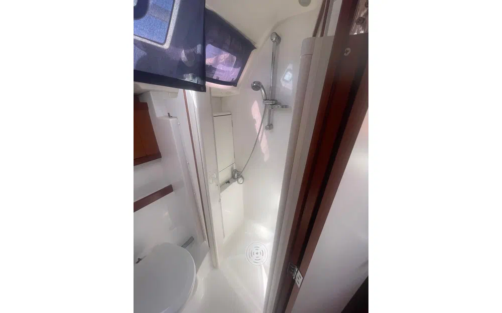 slider 14 Beneteau Oceanis 54