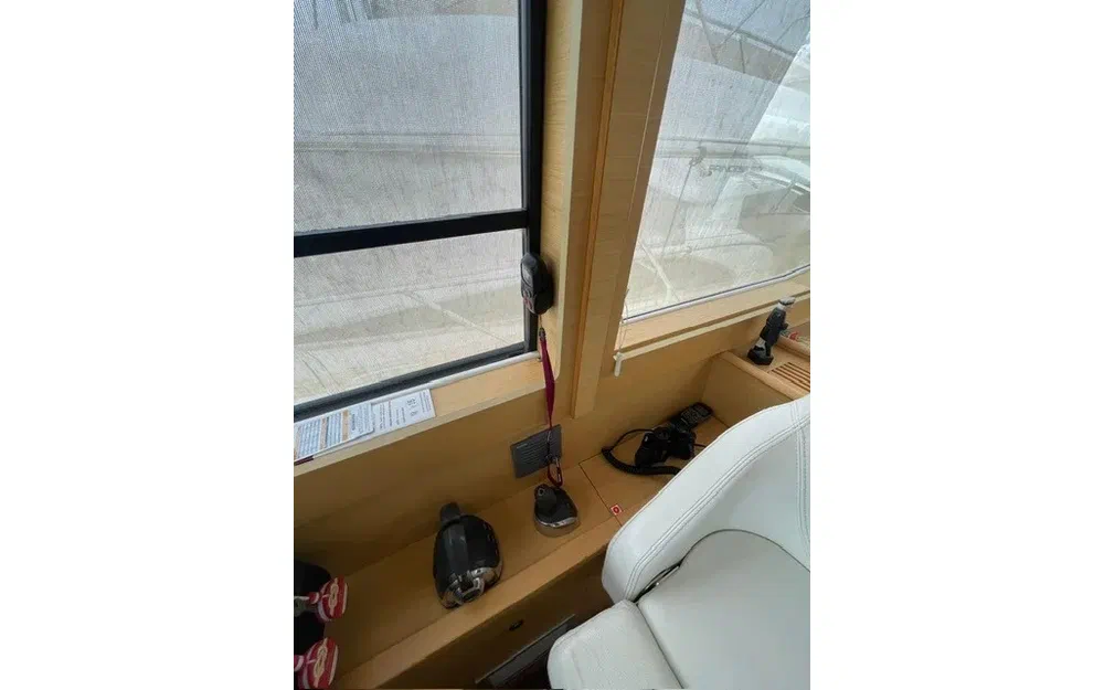 slider 10 Beneteau Monte Carlo 47 HT