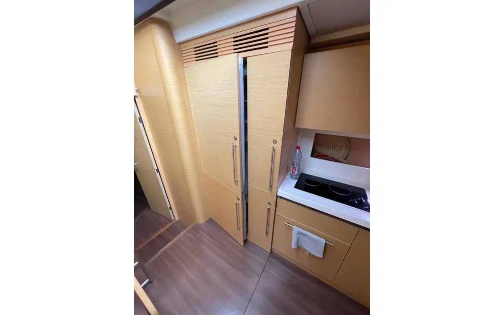 slider 12 Beneteau Monte Carlo 47 HT