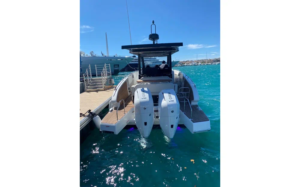 slider 9 Beneteau Gran Turismo 35