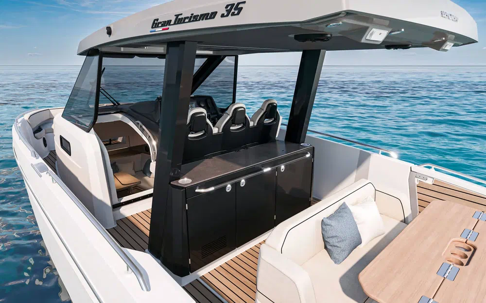slider 11 Beneteau Gran Turismo 35