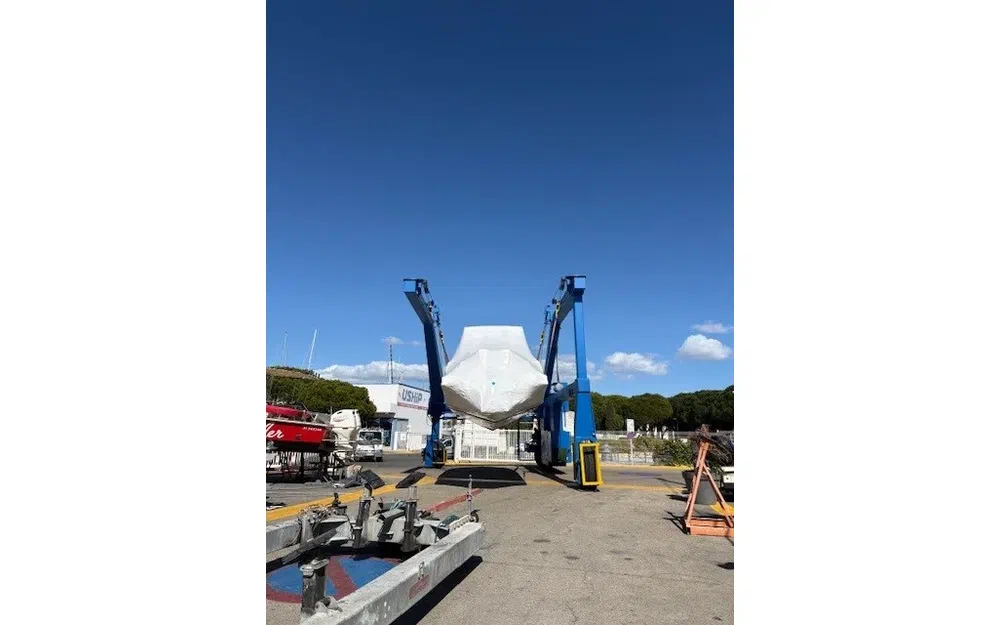 slider 13 Beneteau Gran Turismo 35