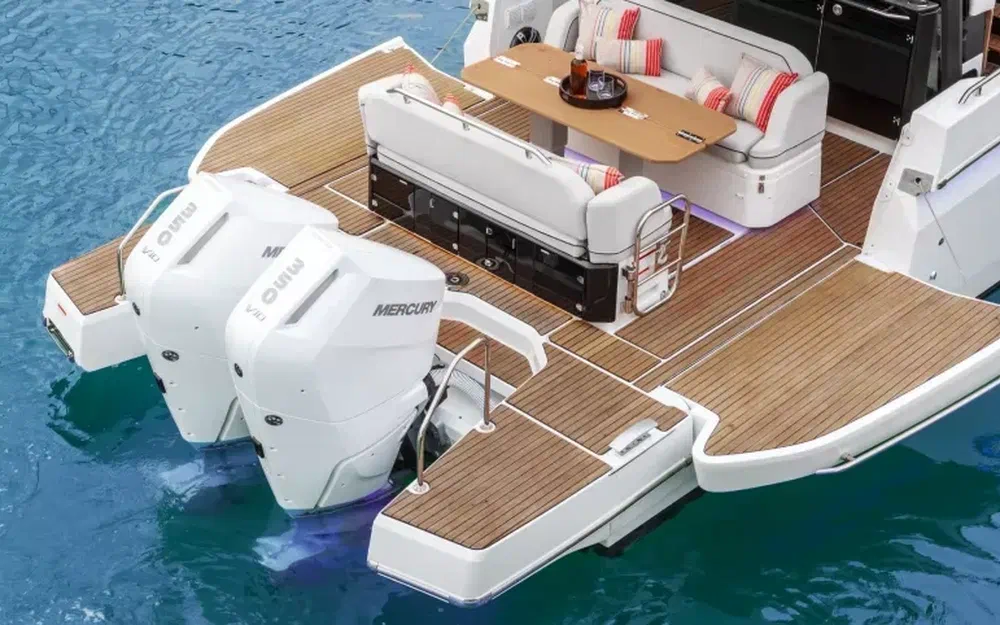 slider 2 Beneteau Gran Turismo 35