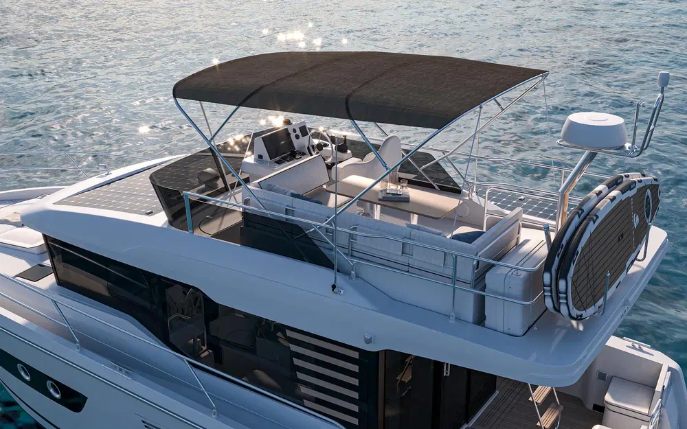 slider 2 Beneteau Swift Trawler 37 Fly