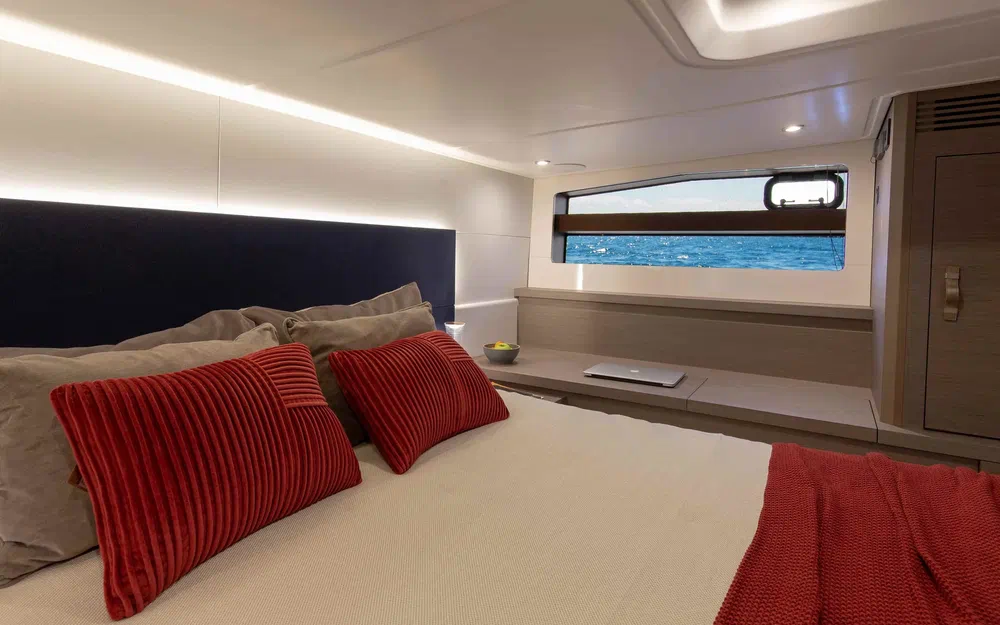 slider 8 Beneteau Gran Turismo 45