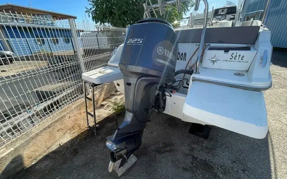 slider 4 Jeanneau Cap Camarat 7.5 CC