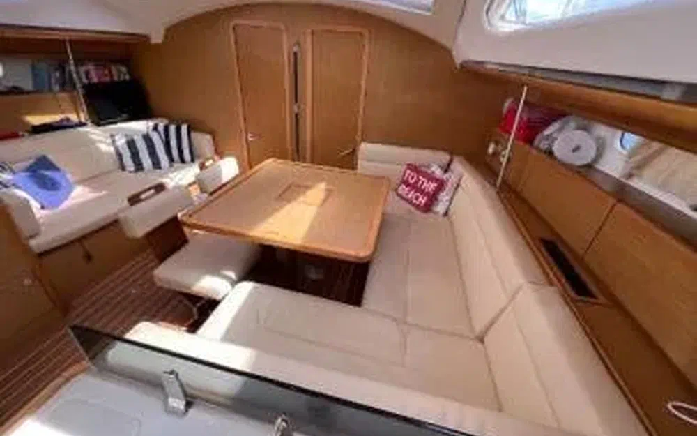 slider 5 Jeanneau Sun Odyssey 50 DS