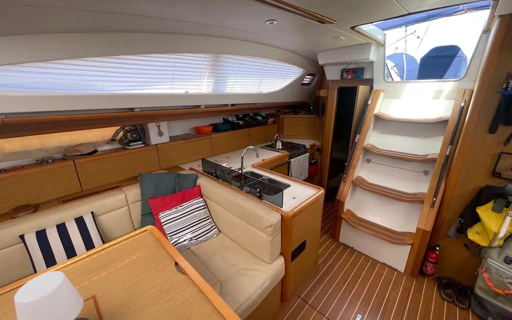 slider 7 Jeanneau Sun Odyssey 50 DS