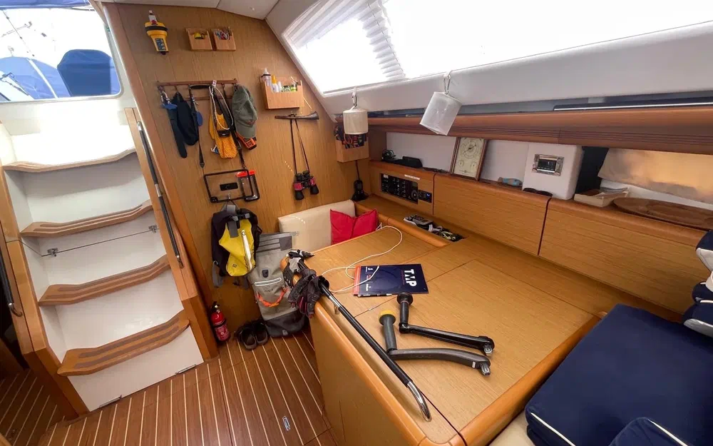 slider 8 Jeanneau Sun Odyssey 50 DS