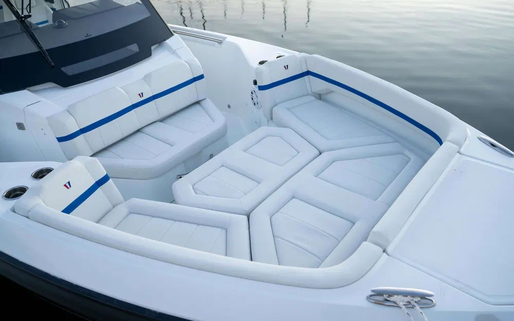 slider 2 Wellcraft 28 Explorer