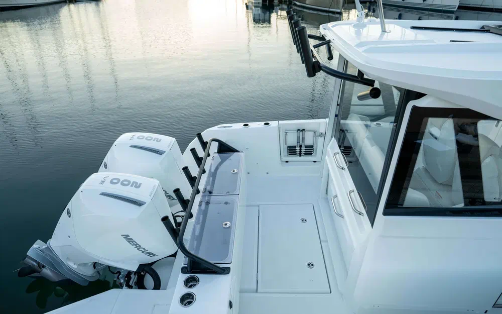 slider 5 Wellcraft 28 Explorer