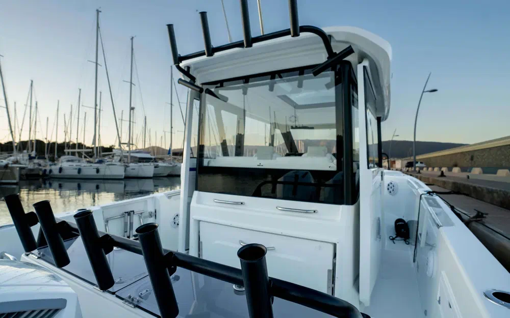 slider 7 Wellcraft 28 Explorer