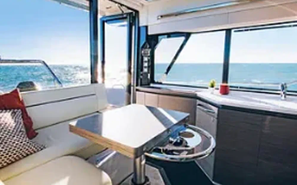 slider 12 Wellcraft 38 Explorer
