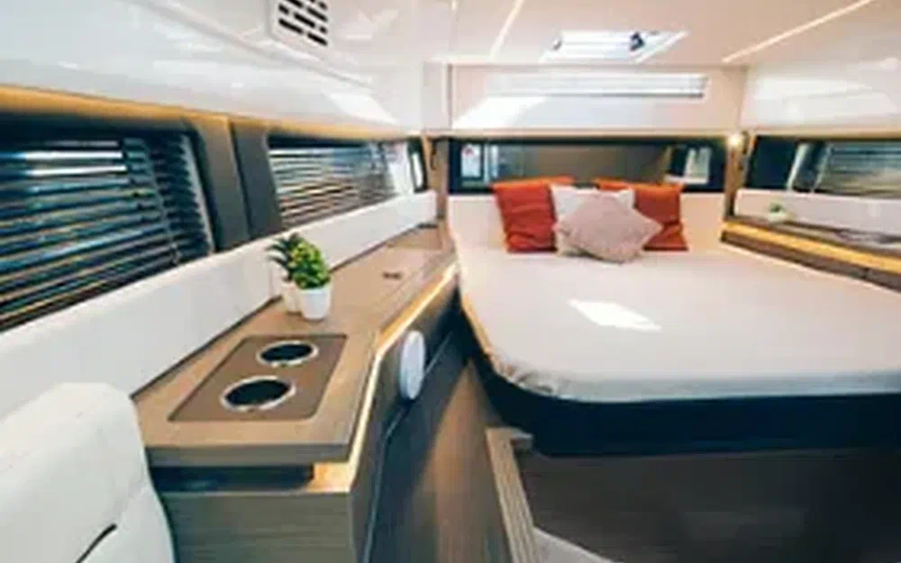 slider 14 Wellcraft 38 Explorer