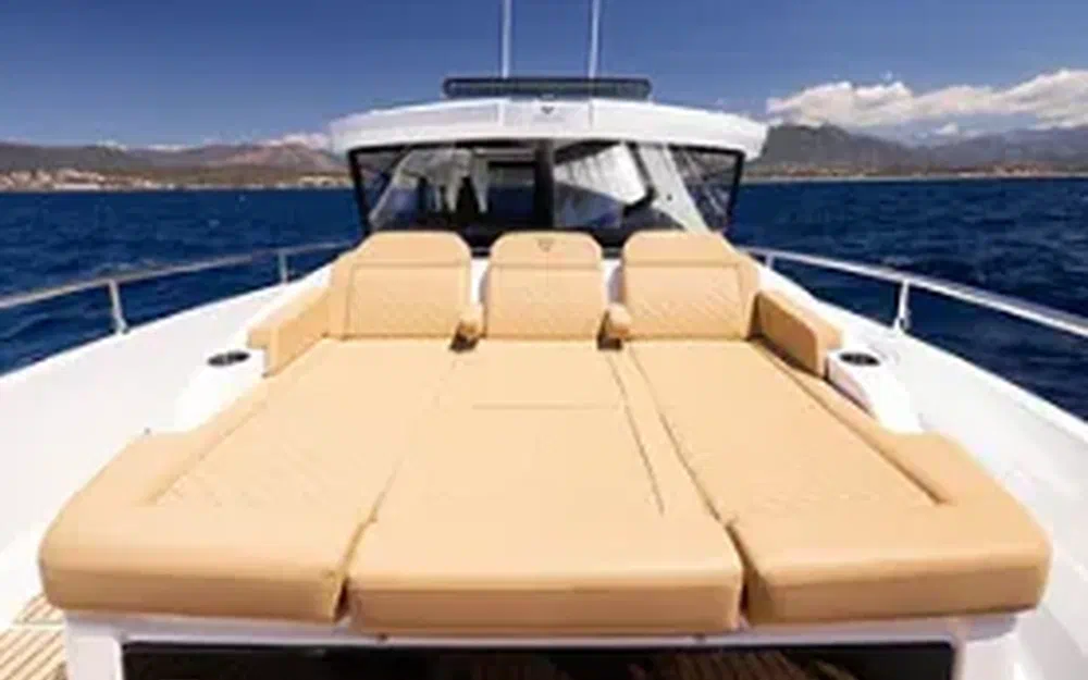 slider 5 Wellcraft 38 Explorer