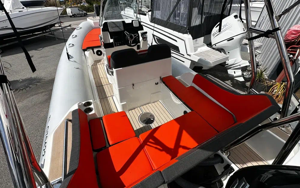 slider 1 Zodiac Medline 6.8 Neo