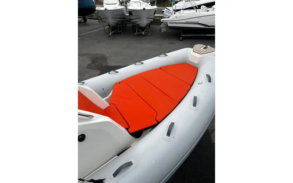 slider 27 Zodiac Medline 6.8 Neo