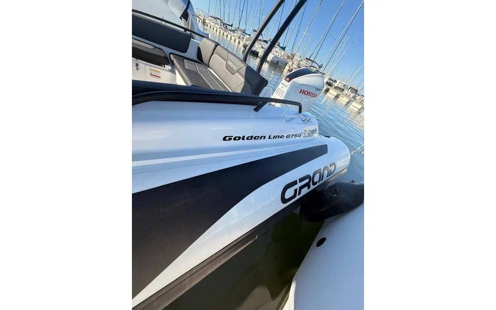 slider 12 Grand Golden Line G750