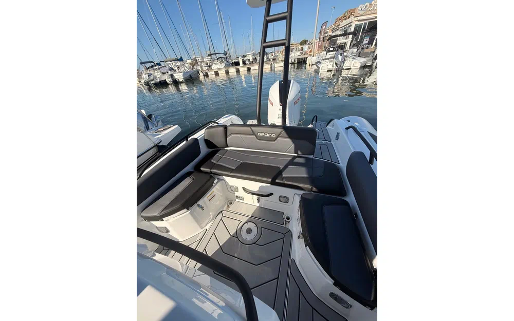 slider 11 Grand Golden Line G750