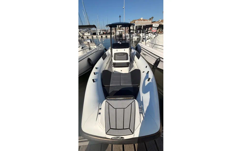 slider 2 Grand Golden Line G750
