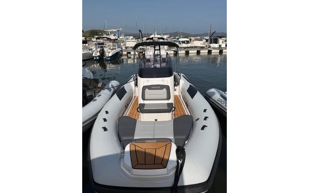 slider 2 Grand Golden Line G750