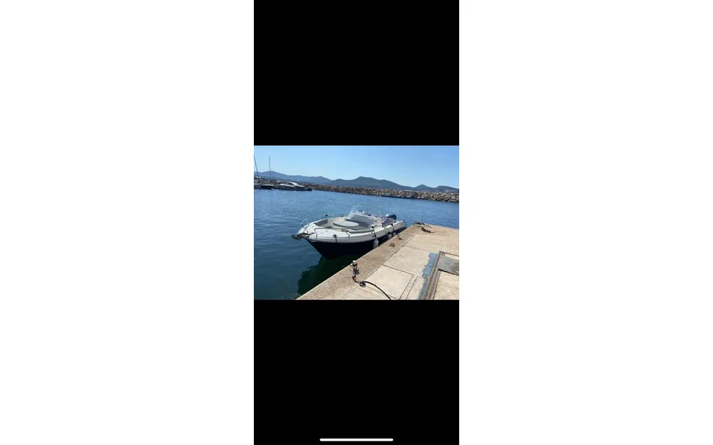 slider 4 Pacific Craft 670