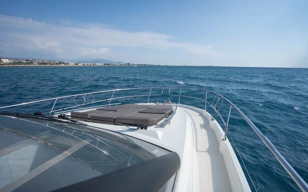 slider 23 Prestige Yachts 520 Fly