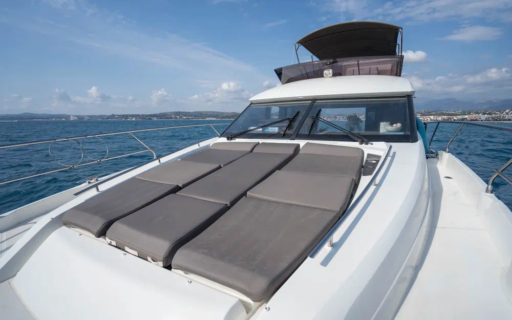 slider 24 Prestige Yachts 520 Fly