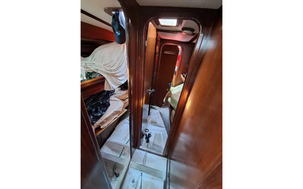slider 14 Elan Motoryachts Elan 43