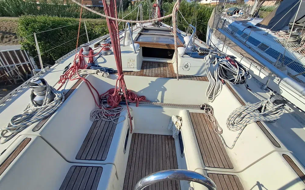slider 4 Elan Motoryachts Elan 43