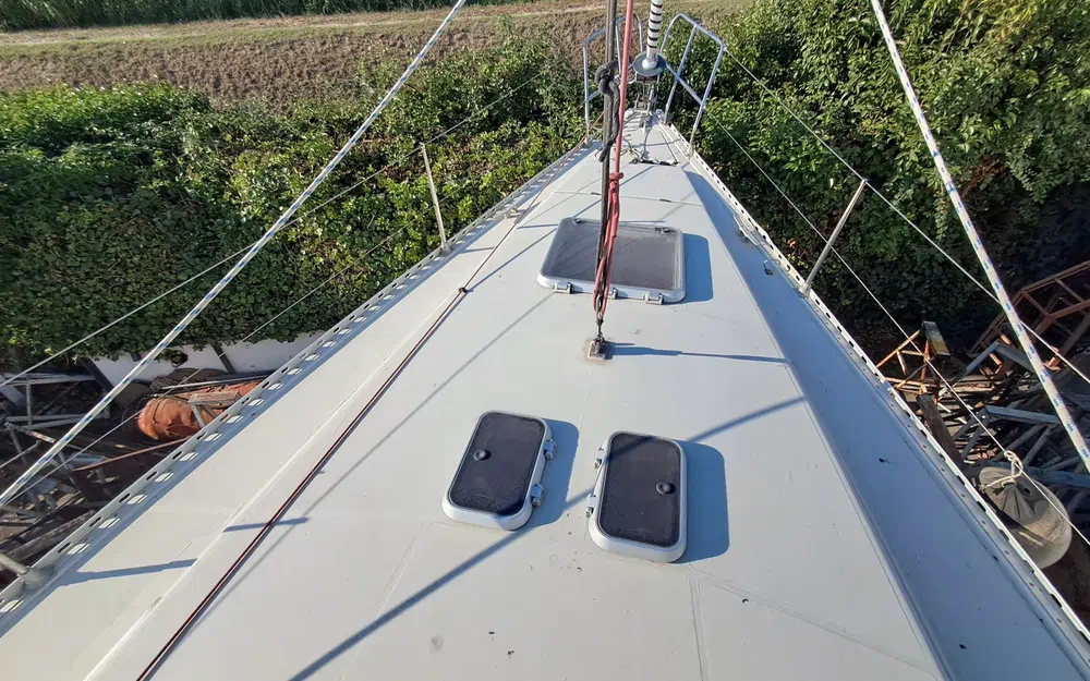 slider 5 Elan Motoryachts Elan 43