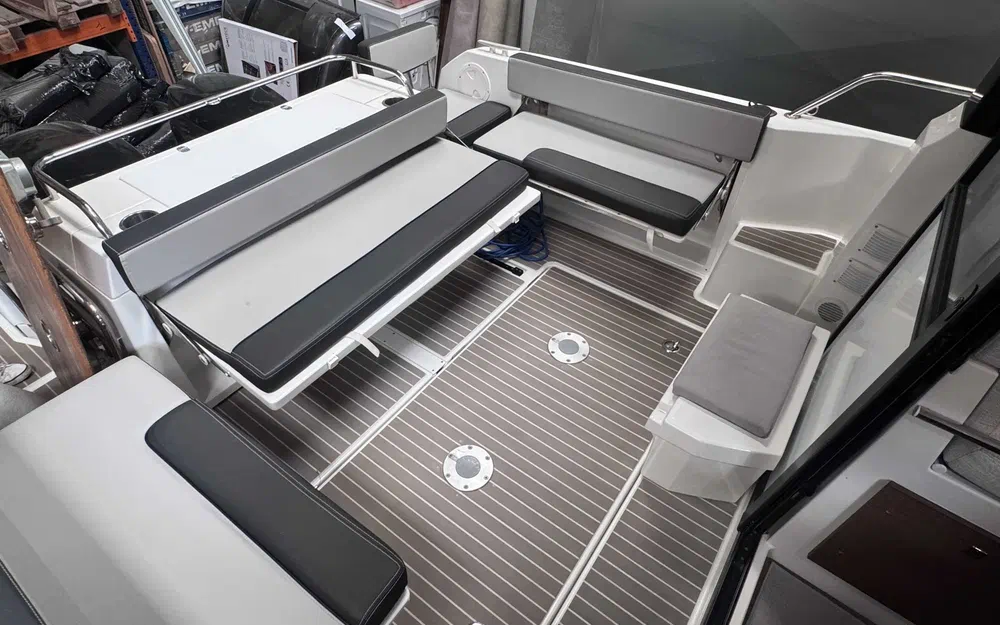 slider 7 Jeanneau Merry Fisher 895 Sport