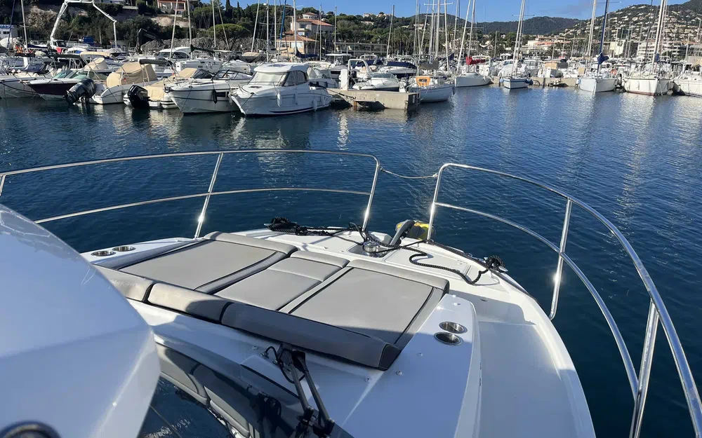 slider 9 Jeanneau Merry Fisher 895 Serie 2