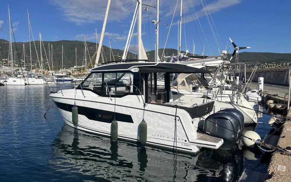 slider 1 Jeanneau Merry Fisher 895 Serie 2