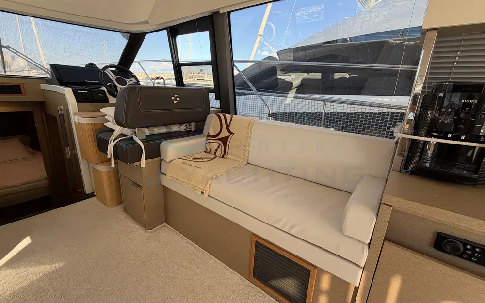 slider 21 Prestige Yachts 420 Fly