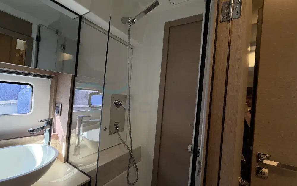 slider 29 Prestige Yachts 420 Fly