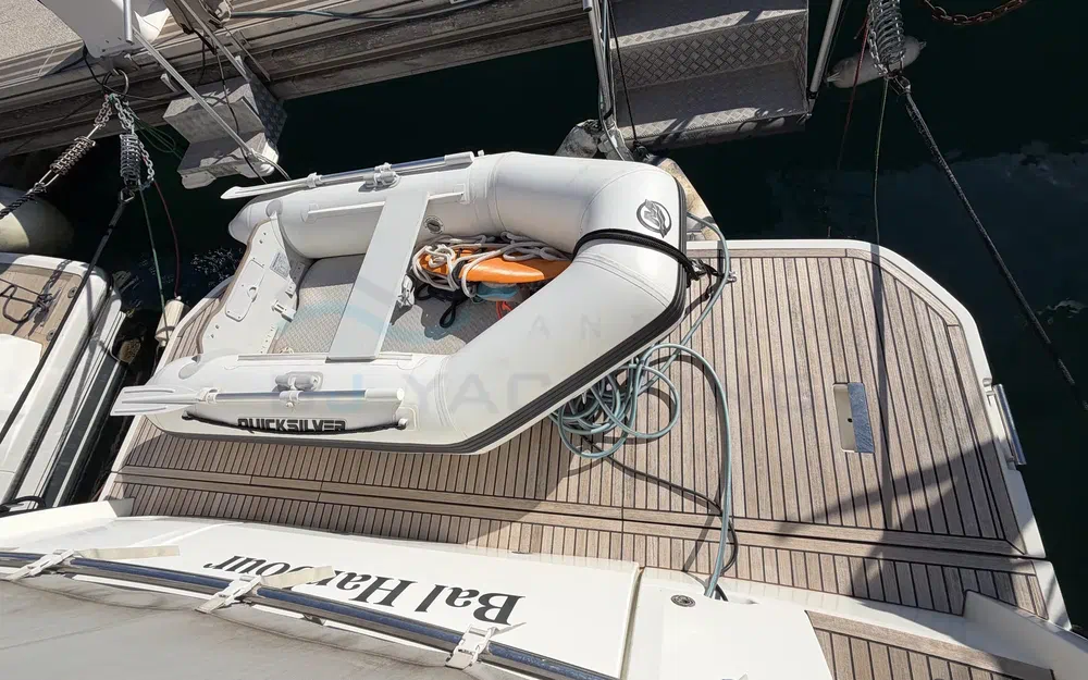 slider 3 Prestige Yachts 420 Fly