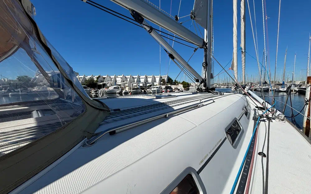 slider 14 Beneteau First 44.7