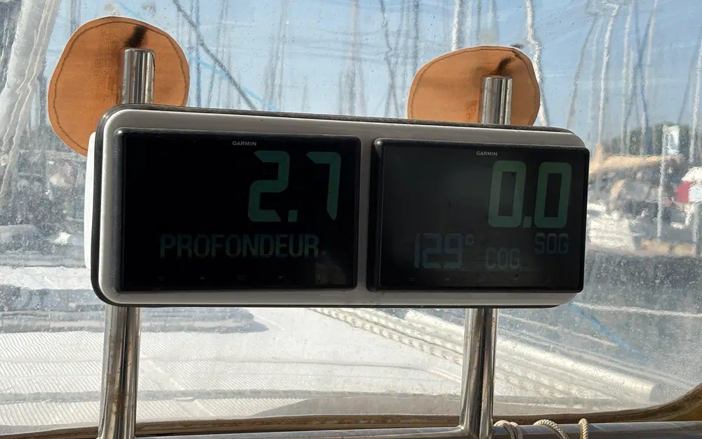 slider 12 Beneteau First 44.7