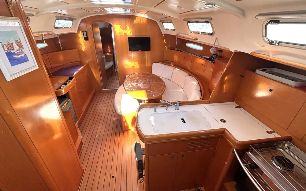 slider 19 Beneteau First 44.7