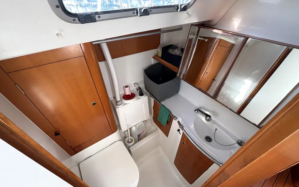 slider 41 Beneteau First 44.7